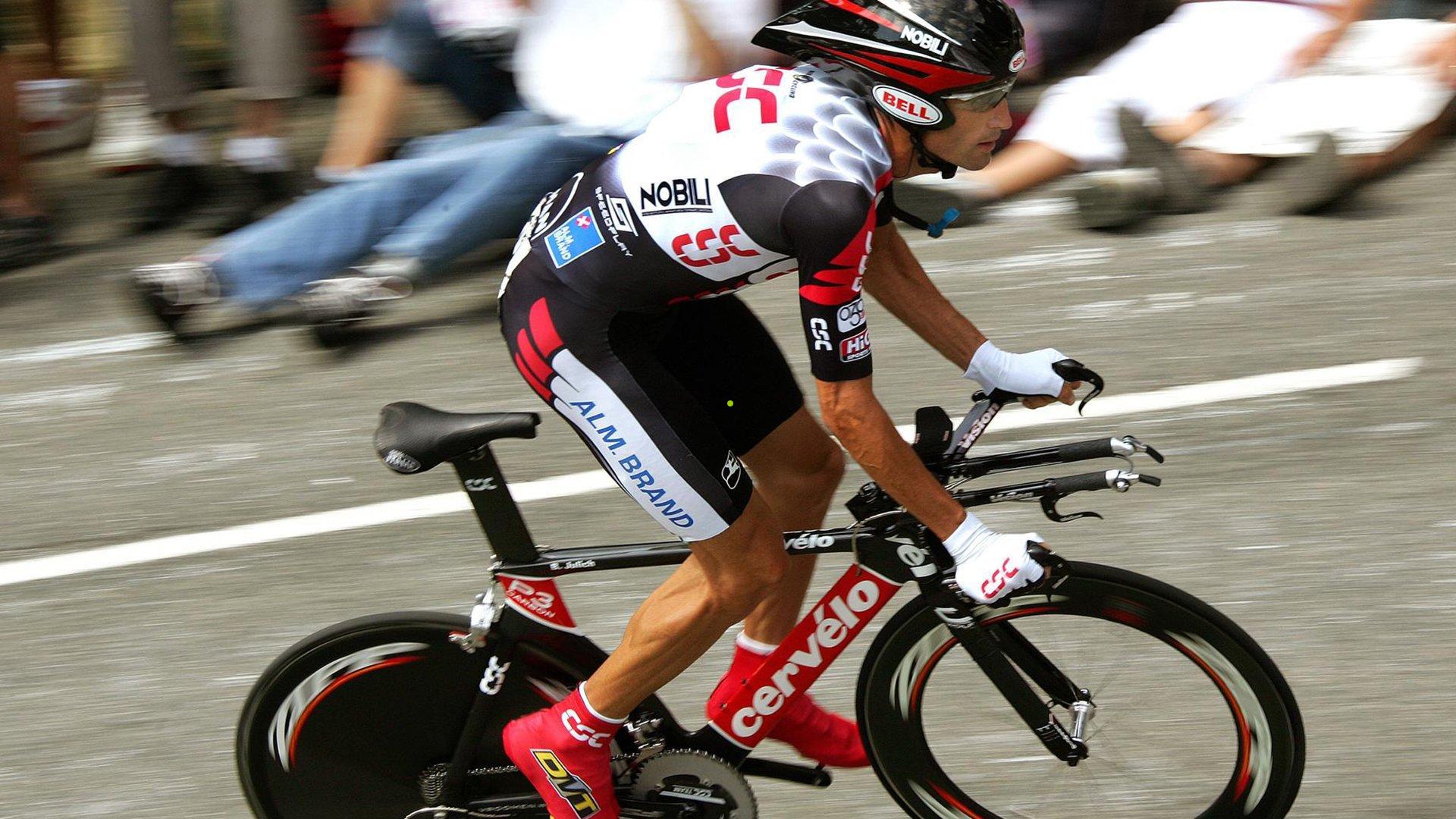 FIFPRO年度最佳阵容候选名单揭晓，梅西、C罗与姆巴佩领衔足坛巨星