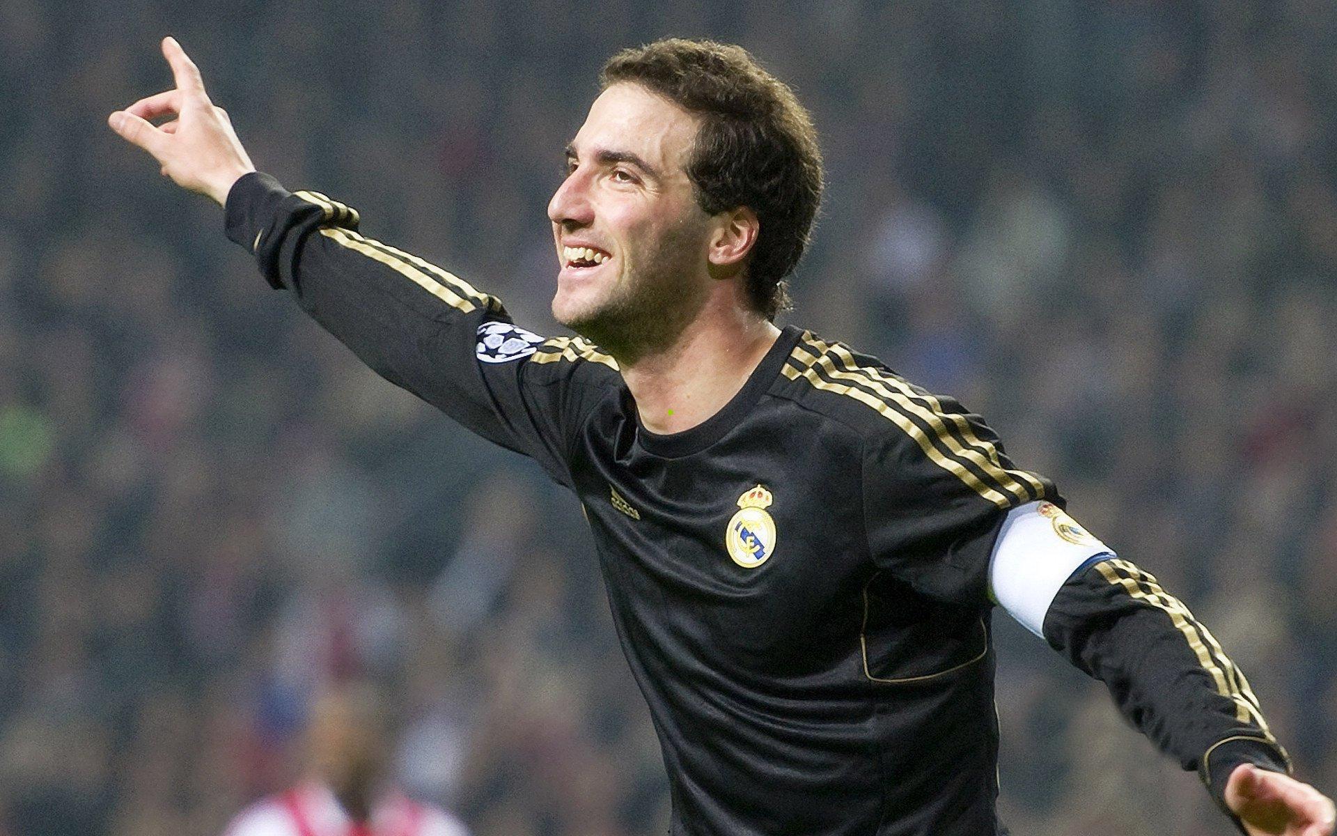 穆斯利奇坚信杜塞尔多夫潜力无限，实力远超联赛排名，全队日复一日倾尽所有